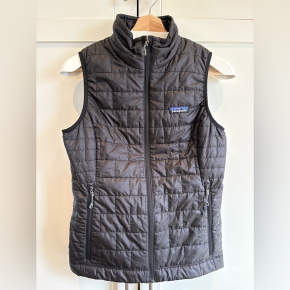 Patagonia Jackets & Blazers - Women’s Size XS Patagonia Black Nano Puff® Vest - PrimaLoft® EUC